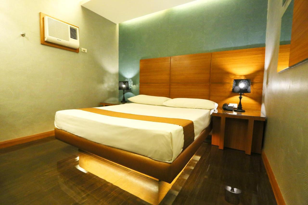 Hotel Ava Cuneta Πασάι Εξωτερικό φωτογραφία