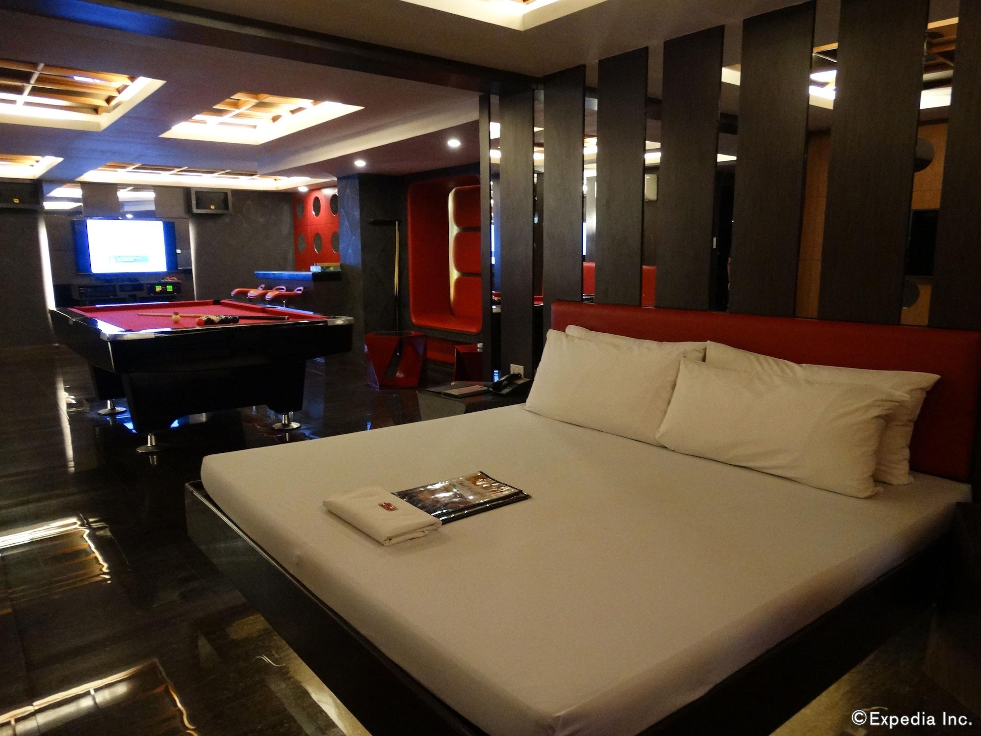 Hotel Ava Cuneta Πασάι Εξωτερικό φωτογραφία