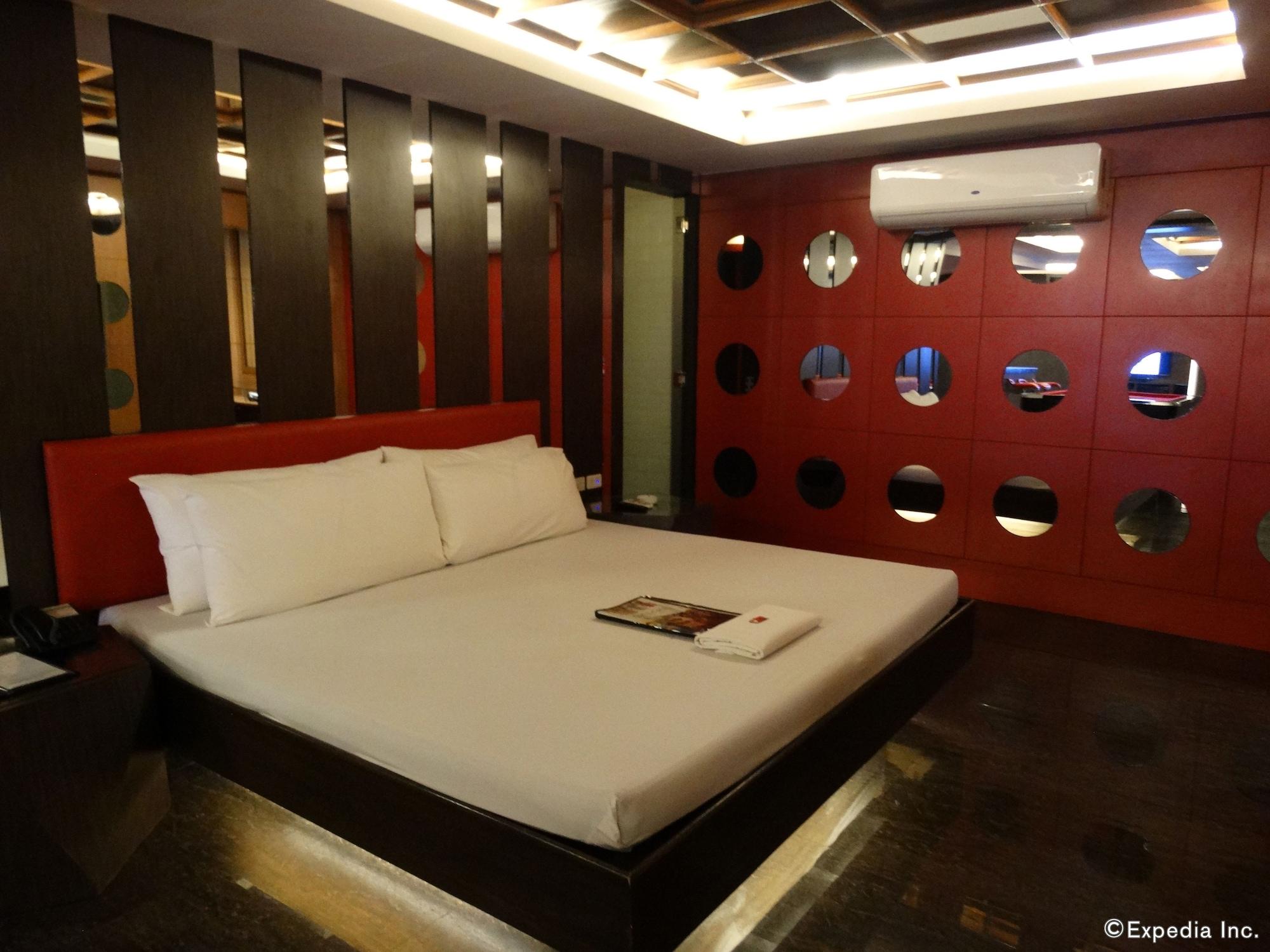 Hotel Ava Cuneta Πασάι Εξωτερικό φωτογραφία