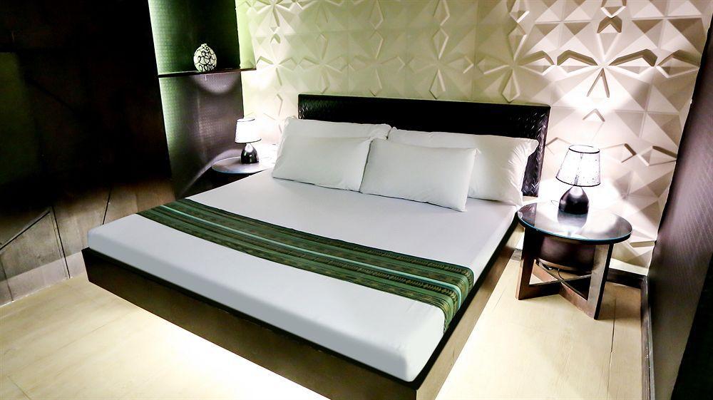 Hotel Ava Cuneta Πασάι Εξωτερικό φωτογραφία