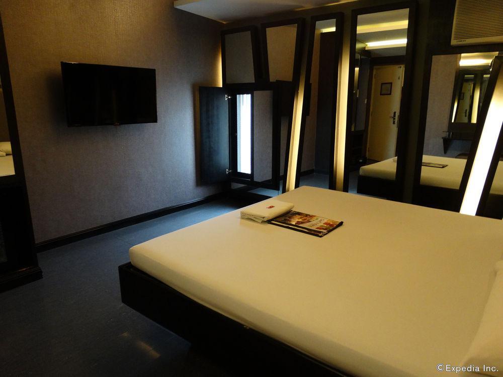 Hotel Ava Cuneta Πασάι Εξωτερικό φωτογραφία